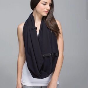 Lululemon Black Convertible Infinity Vinyasa Scarf | One Size